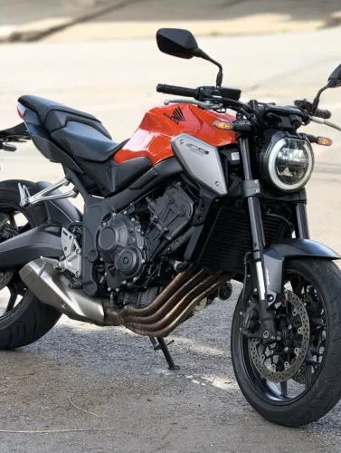 Vendo Honda cb 650r apenas 12 mil km