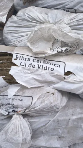 de Vidro / Fibra Cerâmica Refratária - Lotes Disponíveis