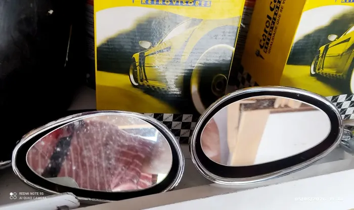 Retrovisor Universal Cromado Carol Car Lente Prata estilo clássico (par)