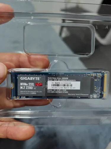 GIGABYTE NVMe m2 2280 SSD de 256 GB