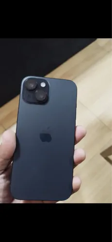 iPhone 15 128GB - Perfeito Estado (Nunca Aberto / Sem Riscos)