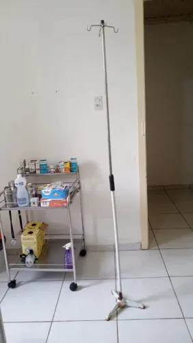 Haste para soro fisiológico 
