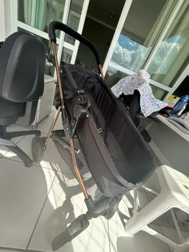 Carrinho de bebê galzerano