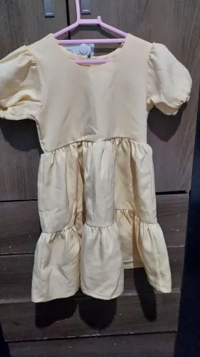 vendo vestido tamanho 6 anos pra mais informações zap * 