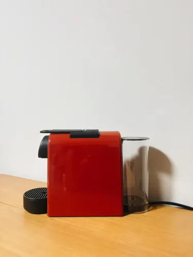 Nova | Cafeteira Nespresso Essenza Mini