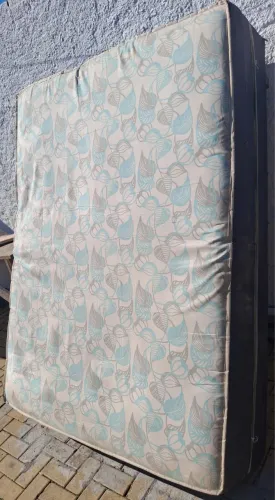 Cama de casal Conjugada Molas