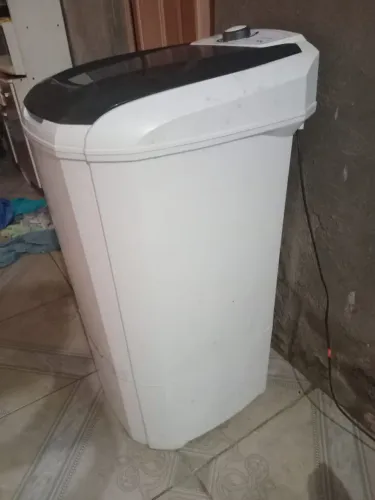 Vendo um tamquinho colormaq.