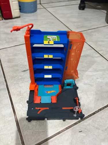 Pista carrinho HotWheels 