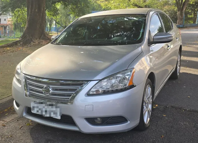 Nissan Sentra SL 2.0/ 2.0 Flex Fuel 16V Aut. 2015