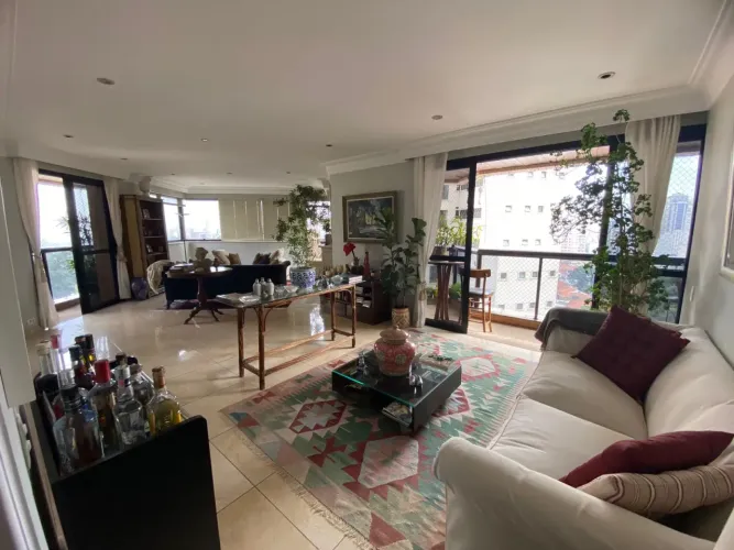 Apto p/ venda ou aluguel possui 267 m² com 4 quartos sendo 3 suítes - 4 vgs - Paraíso - SP