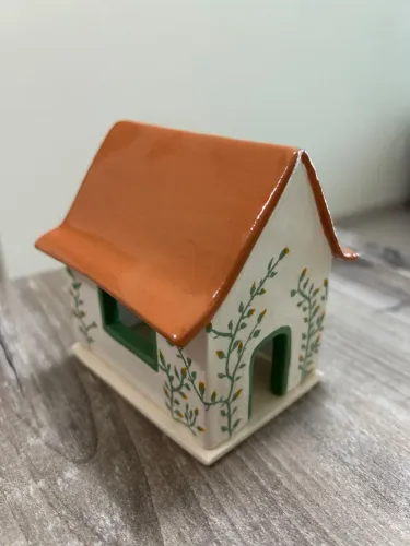 Casinha de cerâmica fria