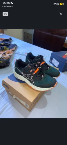Tênis asics