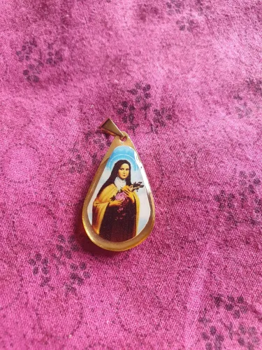 Medalha santa Terezinha 