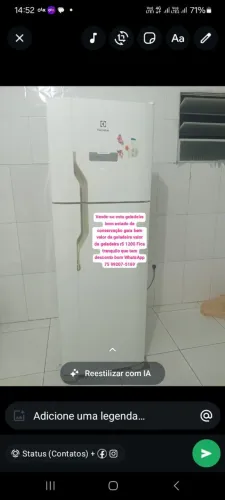 Vende-se uma geladeira