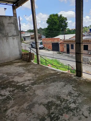 //Casa próxima ao DB da Max Teixeira 