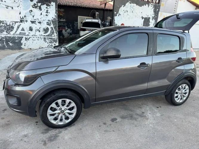 Fiat Mobi Like 1.0 Fire Flex 5P. 2021