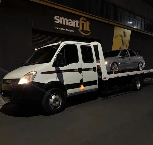 IVECO DAILY - 70C17 - GUINCHO PLATAFORMA - COM ASA DELTA 