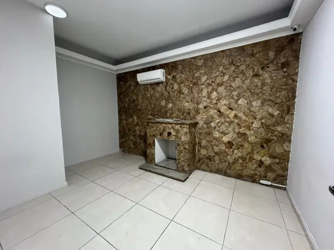 Excelente Casa para alugar, 120 m² por R$ 5.300/mês - Aterrado - Volta Redonda/RJ