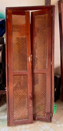 Porta de madeira de lei 