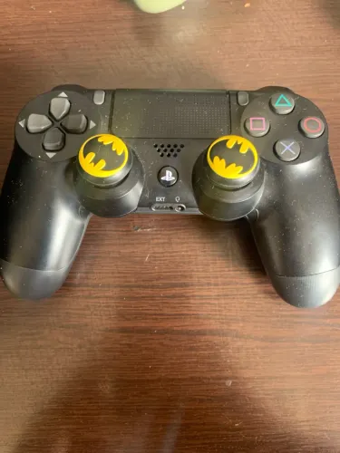 ? CONTROLE ORIGINAL PS4 SONY + ANALÓGICOS PERSONALIZADOS DO BATMAN! ?