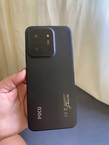 VENDO POCO C85 (256GB / 8GB RAM +carregador original, cabo e caixa Valor: R$ 800