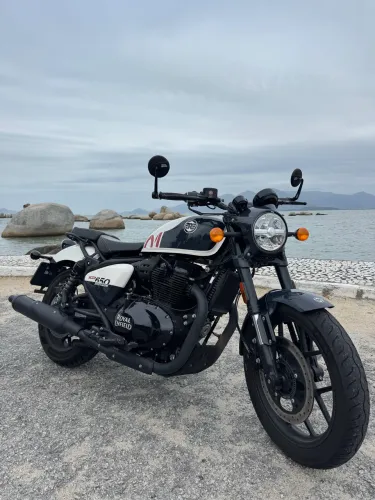 Royal Enfield Shotgun 650 metal grey