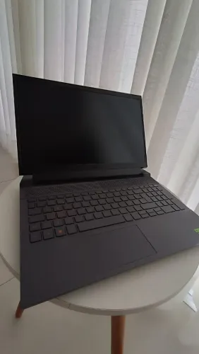 Notebook Gamer Dell G15 5530 - i7 13ª + RTX 3050 6GB + 16GB RAM + SSD 512GB