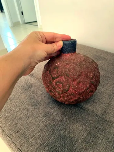 Vaso de cerâmica terracota texturizado
