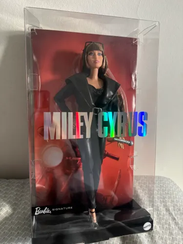 Barbie Miley Cyrus - Signature