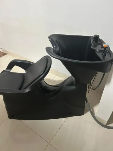 Lavatório para salão de beleza . Marca : DOMPEL