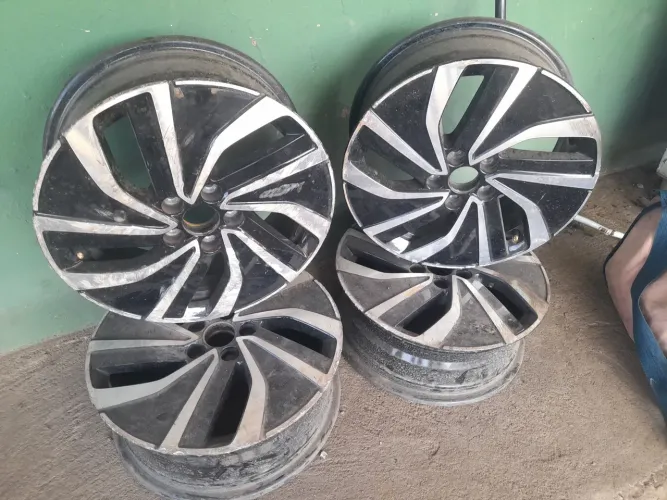 Rodas 5 furos aro 16 Volkswagen Polo e outros