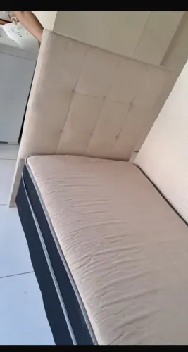 Vendo box de solteiro acoplado com cabeceira