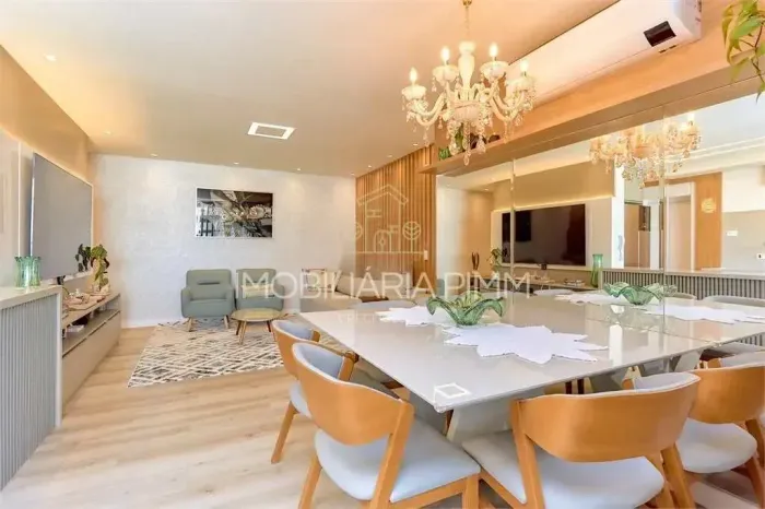 Apartamento 107m² 2 Suítes no Centro Curitiba
