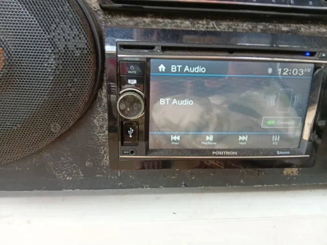 Som automotivo positron