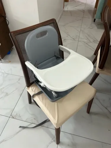 Cadeirinha de refeição