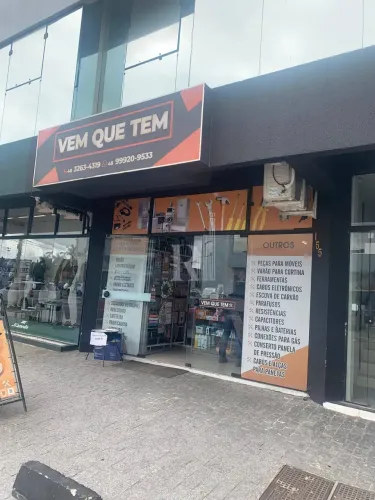 Sala para locação próximo ao banco Bradesco no Centro de Tijucas, SC