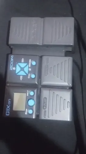 Vendo ou troco pedaleira de guitarra 