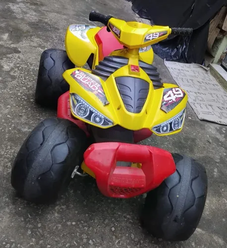 Quadriciculo elétrico 12v 
