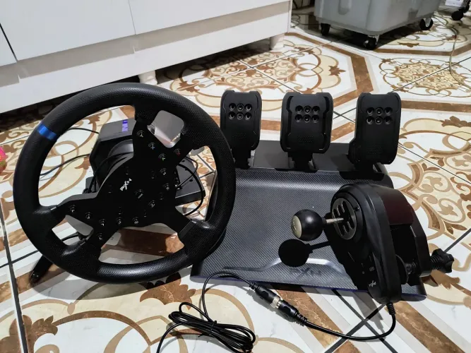 Volante Pxn v99