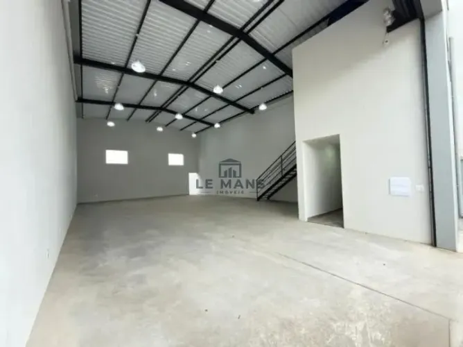 Barracão para alugar em Piracicaba, Santa Terezinha, com 230 m²