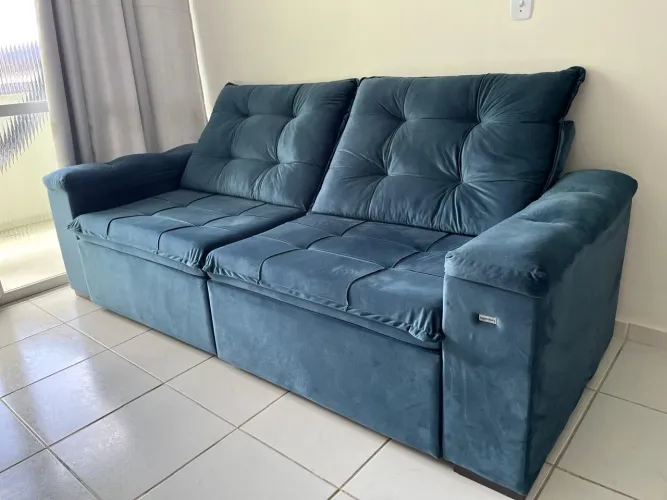 Sofá Retrátil e Reclinável