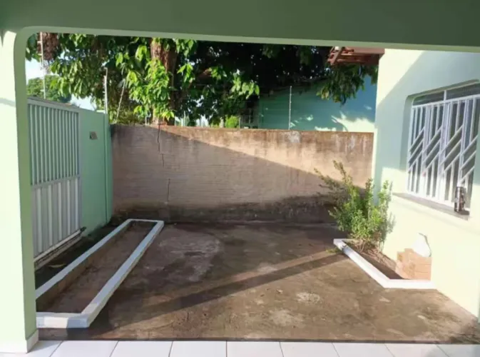 Casa na ÀGUAS LINDAS