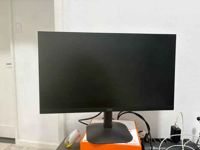 Monitor AOC 21,5 