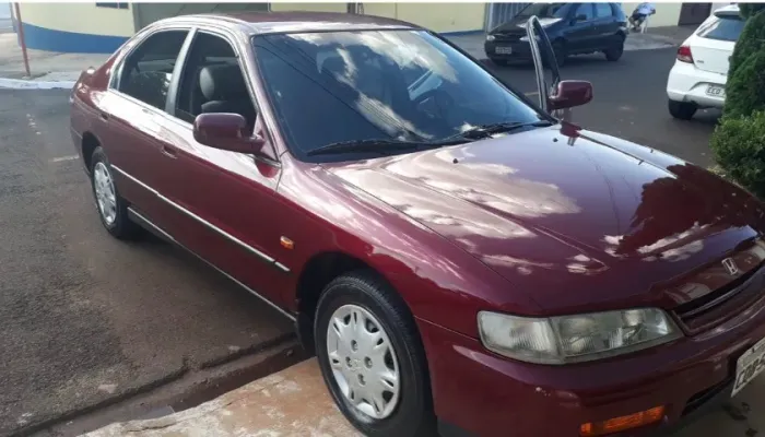 Honda Accord Sedan LX 2.2/2.4 16V 1995