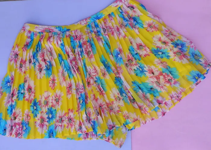 Short Saia Florido forever 21