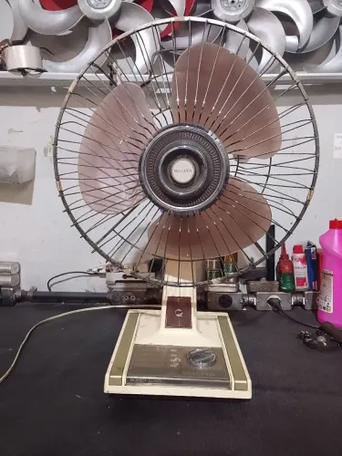 Ventilador de mesa Walita antigo década 80