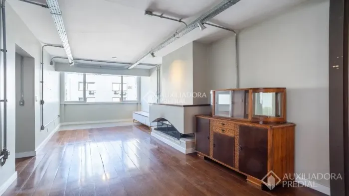 Apartamento com 2 quartos em Moinhos de Vento - Porto Alegre - RS