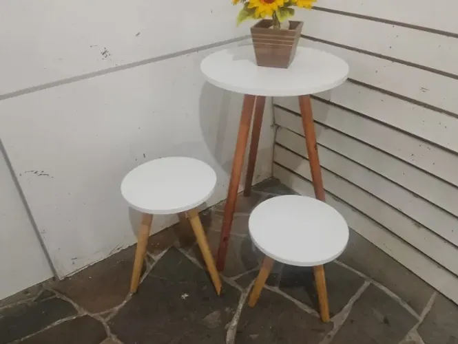 Mesinhas laterais pés palito (Kit c/3 semi novas)