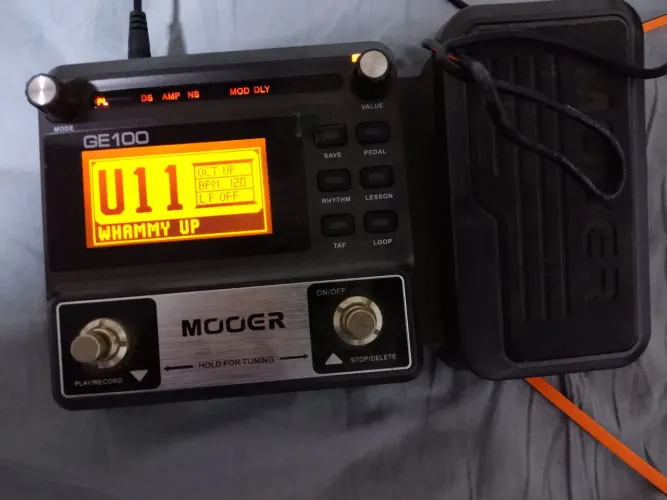 Pedaleira digital Mooer ge100