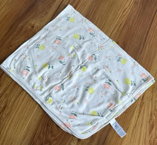 Manta para bebês Carters importada (Desapego)